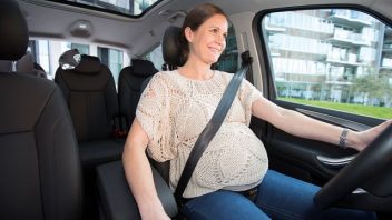 pregnant_fix_in_car_colour11-352x198.jpg